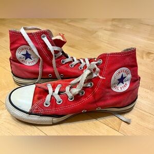 Red Converse